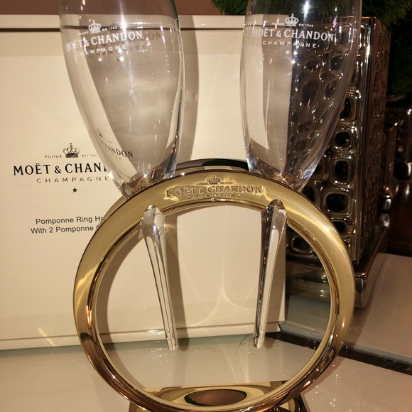 Moet &Chandon Pomponne holder /2 champagne flutes - Picture 4 of 6